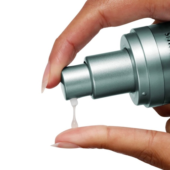 Algenist Ultimate Anti-Aging Vitamin C Serum 1oz - Picture 2 of 3